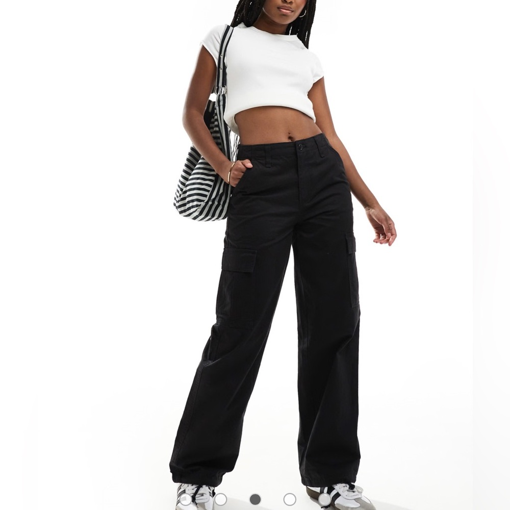 Levi’s Black Baggy Cargo Pants